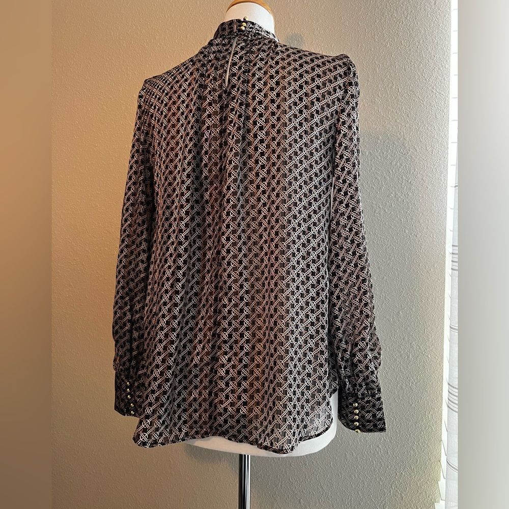 H&M semi sheer blouse NWOT - Picture 6 of 9